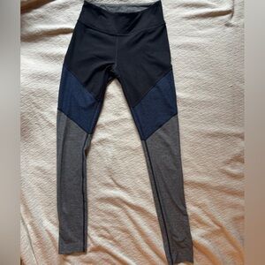 Outdoor Voices Spring 7/8 Colorblock Leggings - Black, Navy, Gray